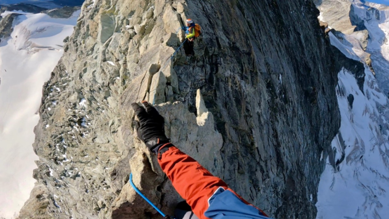Zinalrothorn traversata - cresta nord in salita, normale in discesa — —